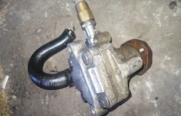 Насос ГУР (1J0422154B) для Volkswagen Golf IV (Typ 1J) Хэтчбек 1997-2006