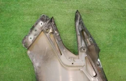 Крылья для Toyota Alphard 2020 года на фотографиях