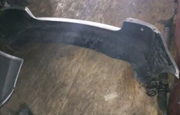 Бампер для Volkswagen Touran 2015 года на фотографиях