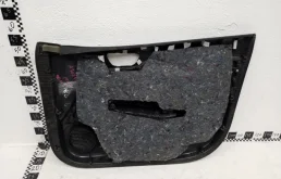 Обшивка двери передняя левая для Hyundai Solaris 2019 года на фотографиях