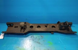 Подрамник двигателя для Mitsubishi Pajero 2007 года на фотографиях