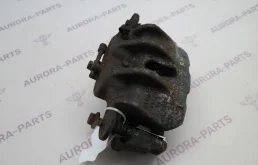 Суппорт передний правый для Land Rover Discovery на фотографиях