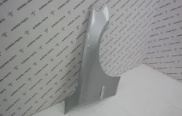 Крыло правое для BMW 7er 2012 года на фотографиях