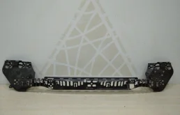 Кронштейн заднего бампера левый для BMW 5er 2018 года на фотографиях