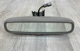 Зеркало заднего вида (в салоне) для Audi Q7 2008 года на фотографиях