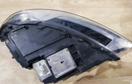 Фара правая для Audi Q7 на фотографиях