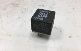 реле Audi A4 1998 8D5 ADR