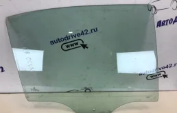 стекло боковое Skoda Octavia 2008 1Z3 BSE
