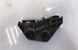 крепление бампера Toyota Corolla 2008 г. E150