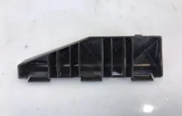 крепление бампера toyota corolla 2006 ZZE121 3ZZFE
