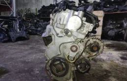 Двигатель для Nissan Serena 2006 года на фотографиях