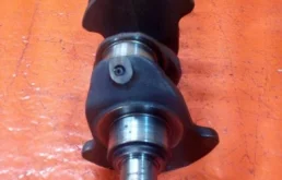 Коленвал для Renault Logan 2008 года на фотографиях