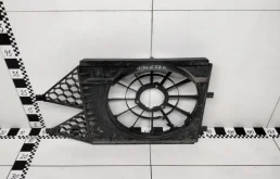 Вентилятор радиатора охлаждения ДВС для Skoda Rapid 2018 года на фотографиях
