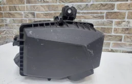 Корпус воздушного фильтра для Hyundai Tucson на фотографиях