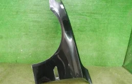 Крылья для BMW 7er 2015 года на фотографиях