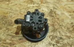 Насос ГУР для Opel Insignia 2014 года на фотографиях