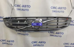 Решетка радиатора для Volvo S60 2015 года на фотографиях