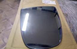 Зеркальный элемент правый для BMW X6 на фотографиях