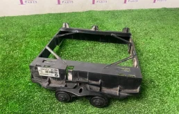 Рамка радиатора BMW F10