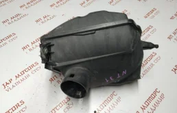 Корпус воздушного фильтра для Nissan X-Trail 2012 года на фотографиях