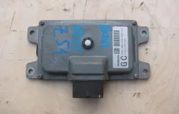 Блок управления двигателем для Nissan X-Trail на фотографиях