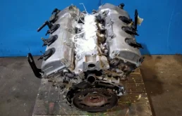 Двигатель без навесного для Mazda CX 9 2010 года на фотографиях