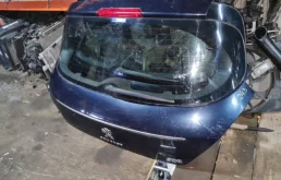Крышка багажника Peugeot 308 2012 4C