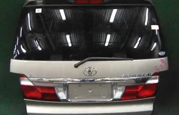 Дверь багажника для Toyota Alphard на фотографиях