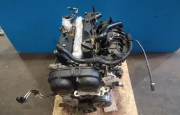 Двигатель без навесного для Ford Kuga 2015 года на фотографиях