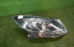 Фара правая ксенон (13401002) для Opel Zafira C 2011-2015