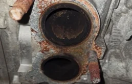 Двигатель для Subaru Legacy 2005 года на фотографиях