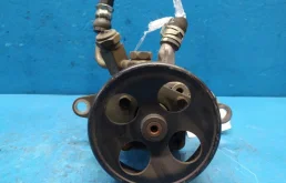 Насос ГУР для Nissan X-Trail на фотографиях