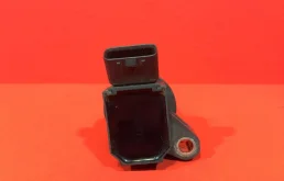 Катушка зажигания для Toyota Corolla на фотографиях