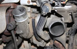 Двигатель без навесного для Hyundai Starex 2005 года на фотографиях