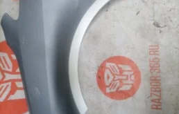 Крылья для Volkswagen Touran 2015 года на фотографиях