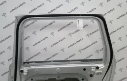 Дверь задняя правая для Volvo XC90 2023 года на фотографиях