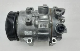 Компрессор кондиционера для Toyota RAV4 2019 года на фотографиях