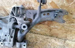 Рычаг передней подвески AUDI A3, SKODA OCTAVIA 1Z, VOLKSWAGEN GOLF 5/5+/6, JETTA 5, CADDY, TOURAN 2004- правый б/у A3(2004-2013);OCTAVIA 1Z(2004-2012);GOLF 5(2004-2009);GOLF 5+(2005-2014);JETTA 5(2005-2009)