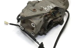 Редуктор дифференциала ведущего моста для Toyota RAV4 на фотографиях