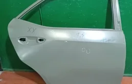 Дверь задняя правая для Toyota Corolla 2019 года на фотографиях