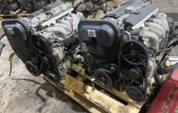 Двигатель без навесного для Volvo V70 P26 2000-2007