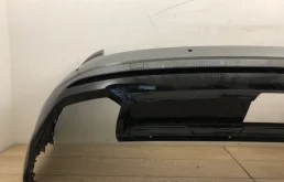 Бампер задний для Volkswagen Touareg 2025 года на фотографиях