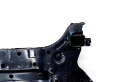 Подрамник двигателя для Hyundai Solaris 2021 года на фотографиях