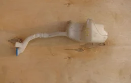 Бачок стеклоомывателя передний для Honda Civic на фотографиях