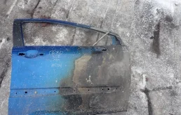 Дверь передняя правая для Peugeot 308 I 2007-2015