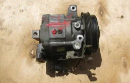 Компрессор кондиционера для Subaru Forester 2006 года на фотографиях