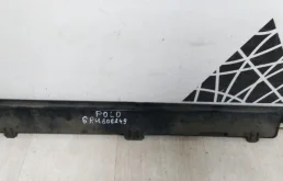 Панель радиатора (телевизор) для Skoda Rapid 2012 года на фотографиях