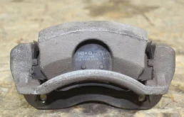 Суппорт задний правый для Hyundai Solaris на фотографиях