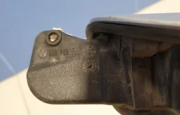 Лючок топливного бака для Volkswagen Tiguan на фотографиях