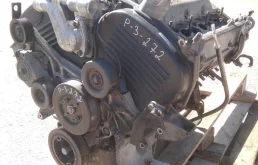 Двигатель без навесного для Mitsubishi Pajero 2003 года на фотографиях